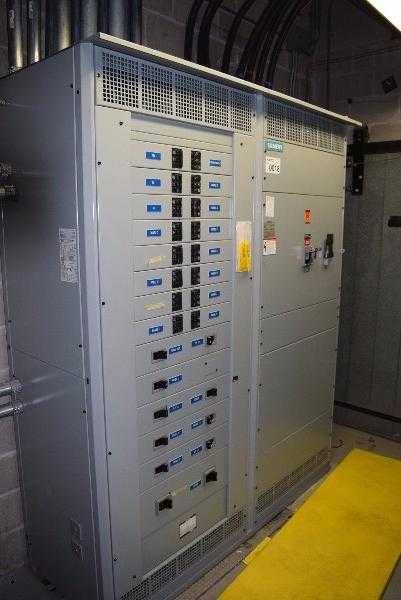 SIEMENS 1200 AMP SWITCHGEAR - MISCELLANEOUS
