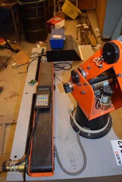 ESHED ROBOTICS ARM ASSEMBLY WITH CONTROLLER - MISCELLANEOUS