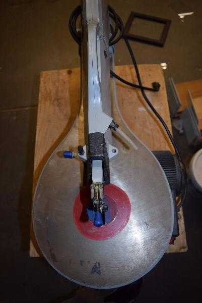 DELTA MACHINERY 40-570 120 V HIGH SPEED SCROLL SAW - MISCELLANEOUS