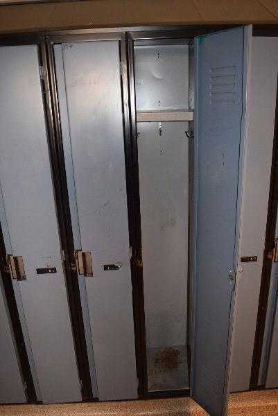 LOT OF STUDENT LOCKERS - MISCELLANEOUS