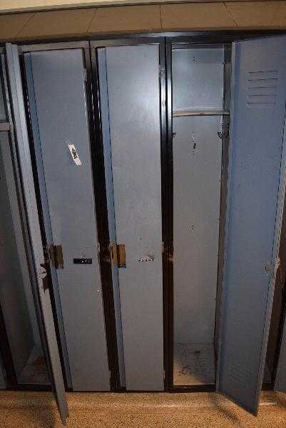 LOT OF STUDENT LOCKERS - MISCELLANEOUS