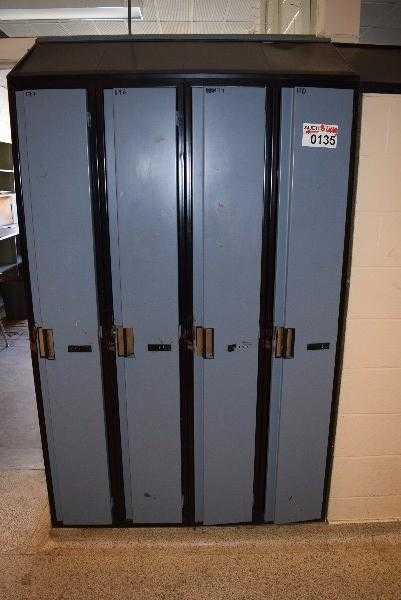 LOT OF 8 STUDENT LOCKERS - MISCELLANEOUS LOT OF 8 STUDENT LOCKERS - MISCELLANEOUS