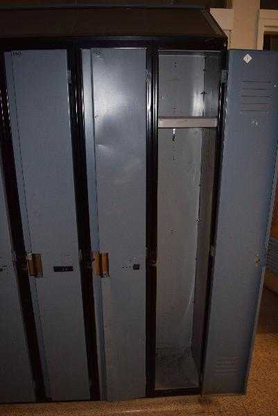 LOT OF STUDENT LOCKERS - MISCELLANEOUS