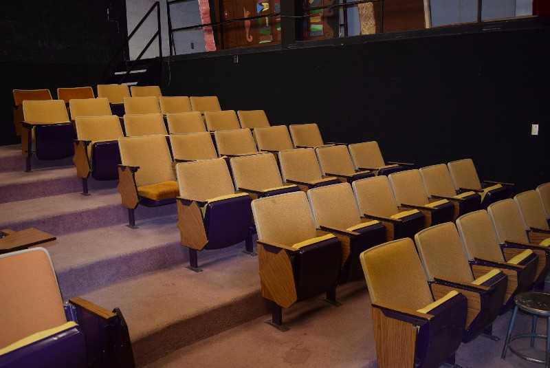 LOT OF THEATRE STYLE FOLDING CHAIRS - MISCELLANEOUS