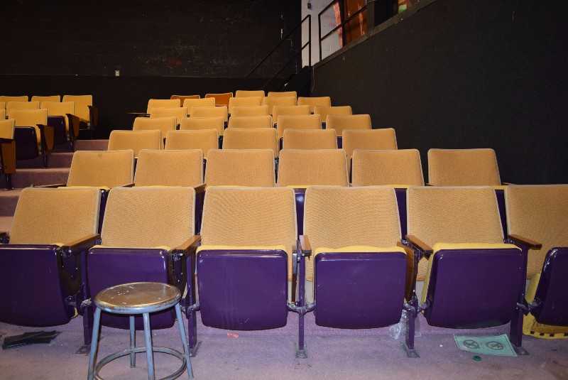 LOT OF THEATRE STYLE FOLDING CHAIRS - MISCELLANEOUS