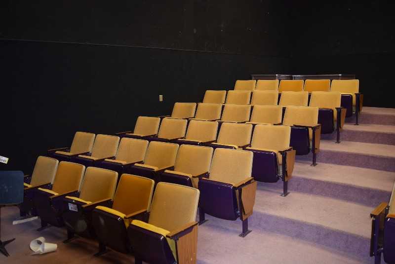 LOT OF THEATRE STYLE FOLDING CHAIRS - MISCELLANEOUS