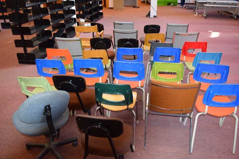 LOT OF ASSORTED CHAIRS - MISCELLANEOUS