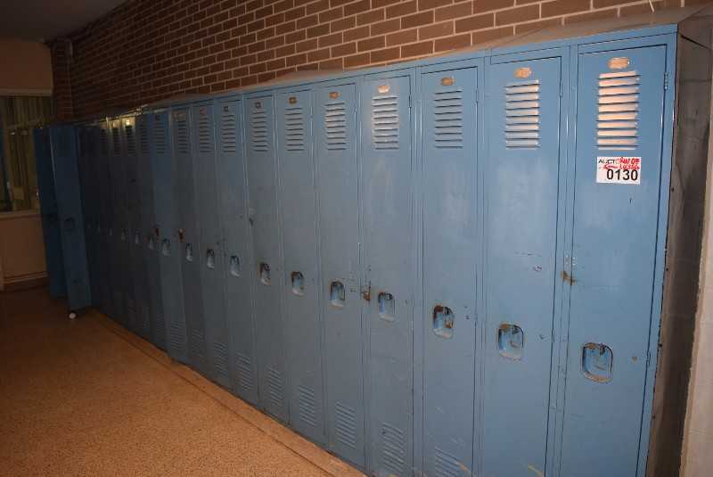 LOT OF STUDENT LOCKERS - MISCELLANEOUS