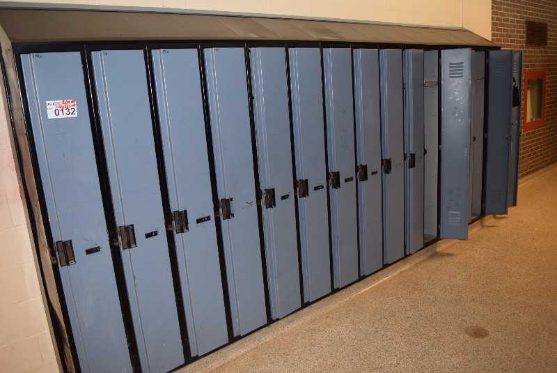 LOT OF STUDENT LOCKERS - MISCELLANEOUS