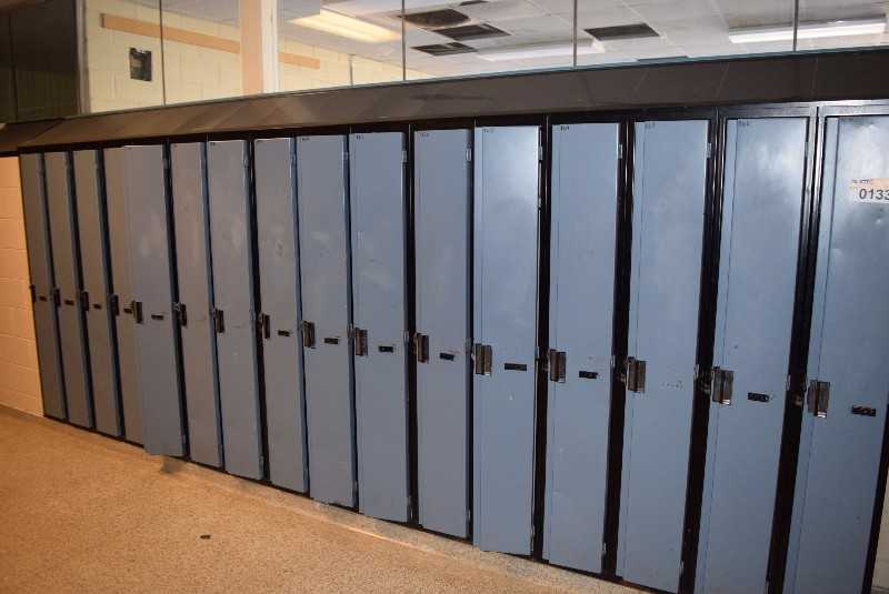 LOT OF STUDENT LOCKERS - MISCELLANEOUS