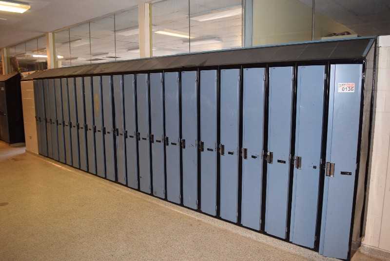 LOT OF STUDENT LOCKERS - MISCELLANEOUS
