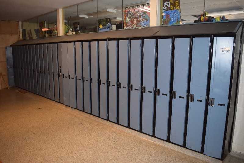 LOT OF STUDENT LOCKERS - MISCELLANEOUS
