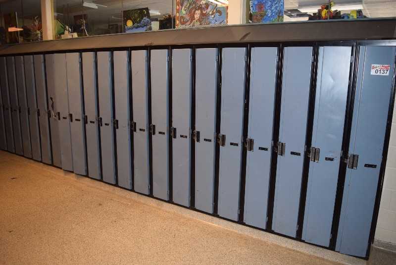 LOT OF STUDENT LOCKERS - MISCELLANEOUS