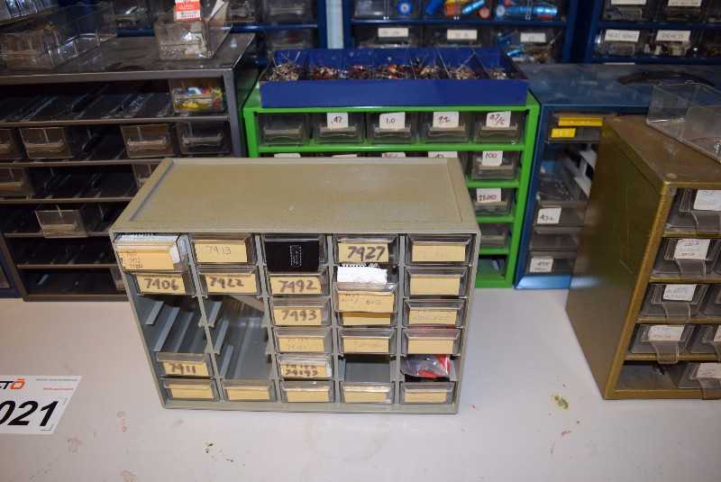 LOT OF ASSORTED ELECTRONICS SPARE PARTS - MISCELLANEOUS