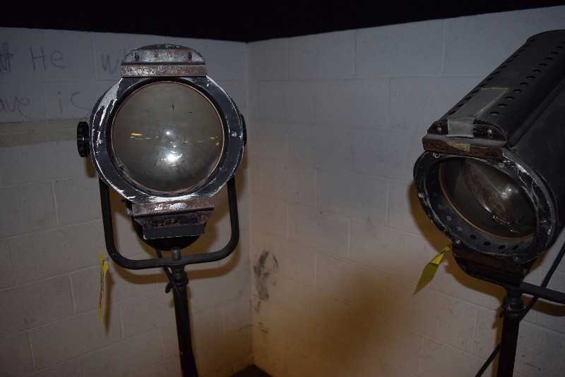 LOT OF 2 MAJOR EQUIPMENT THEATRICAL SPOTLIGHTS FIXTURES  - MISCELLANEOUS
