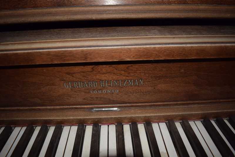 GERHARD HEINTZMAN 1960 38506 UPRIGHT PIANO - MISCELLANEOUS