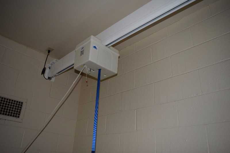 CHILTERN WLB 24 VAC CEILING MOUNTED MEDICAL HOIST 130 KG - MISCELLANEOUS