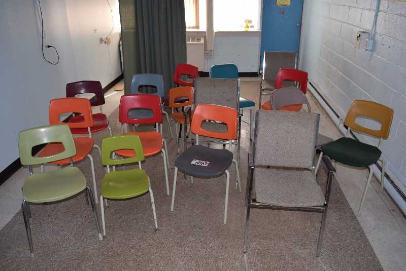 LOT OF CHAIRS - MISCELLANEOUS