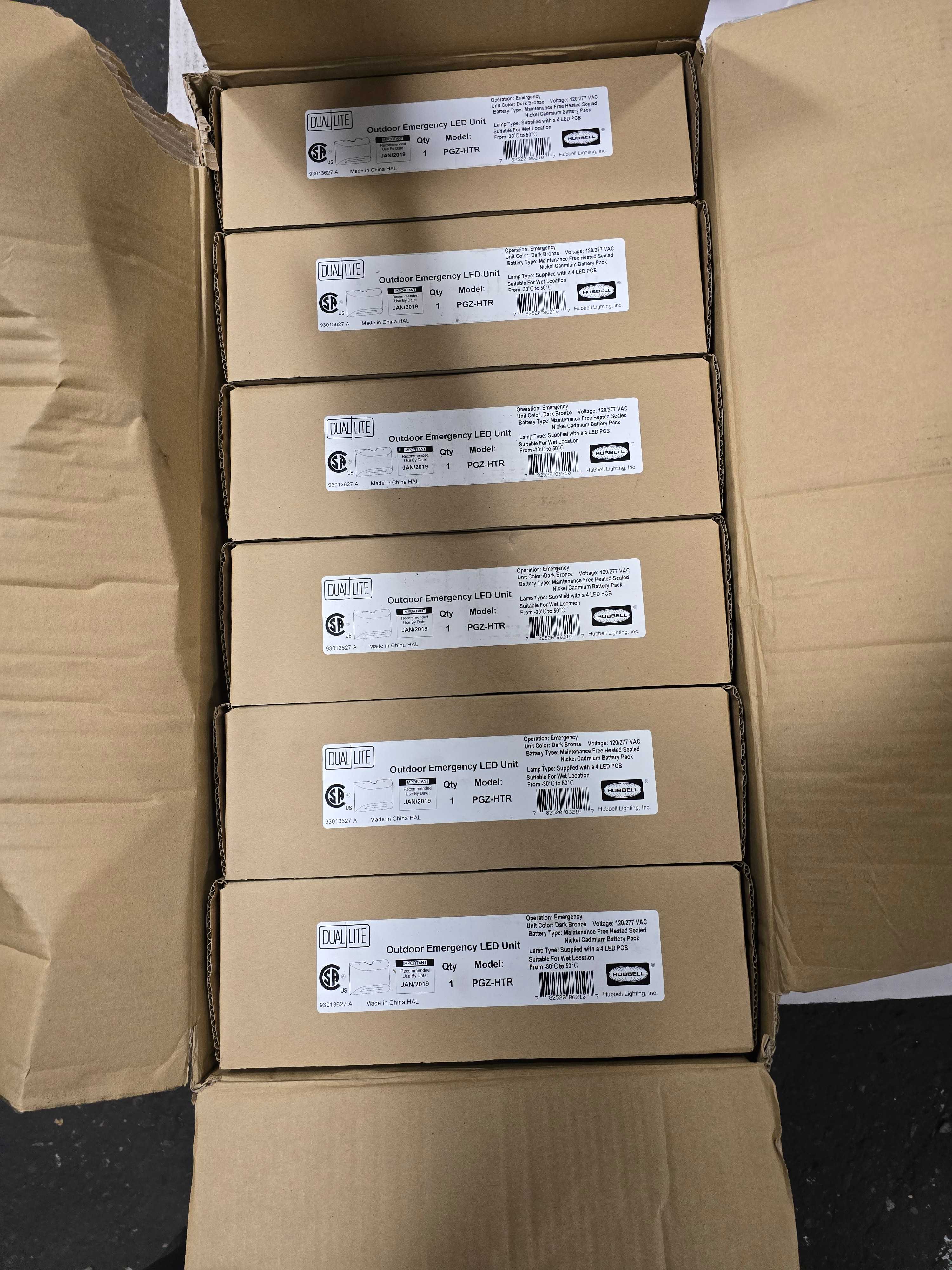 BOX OF HUBBELL PGZ-HTR DUALLITE OUTDOOR EMERGENCY LED UNITS - LIGHTING