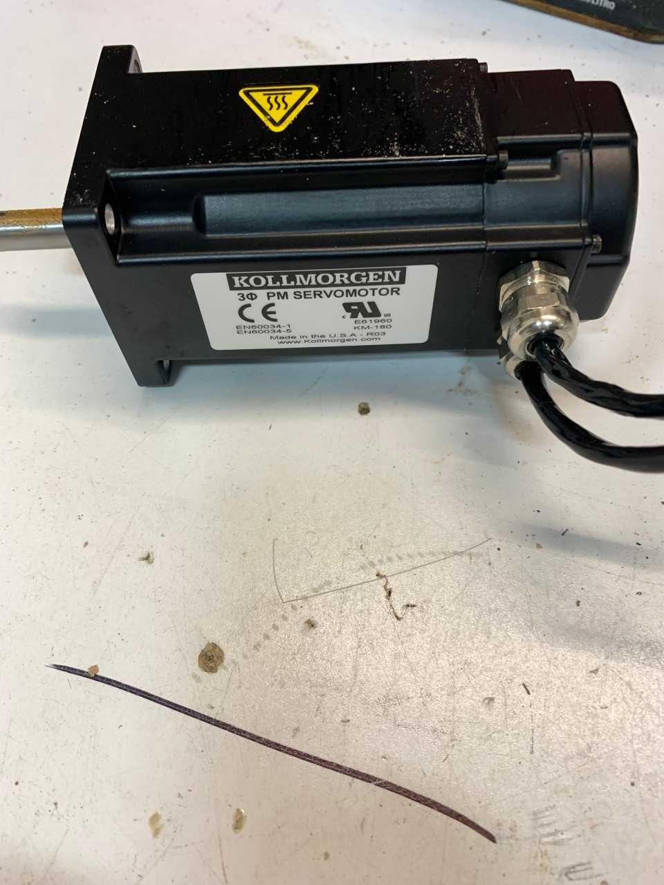 Lot of 4 Kollmorgen Servo Motors - AKM22G-BNMN1-00 - SERVO