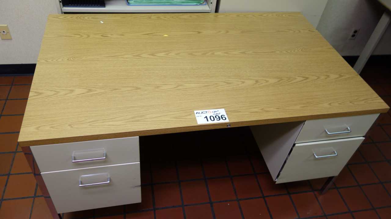 LOT OF FURNTURE, 2X CABINET, 1X TABLE - TOOL STORAGE