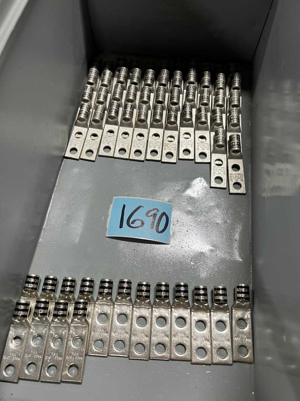 WIRE LUG - ELECTRICAL COMPONENTS