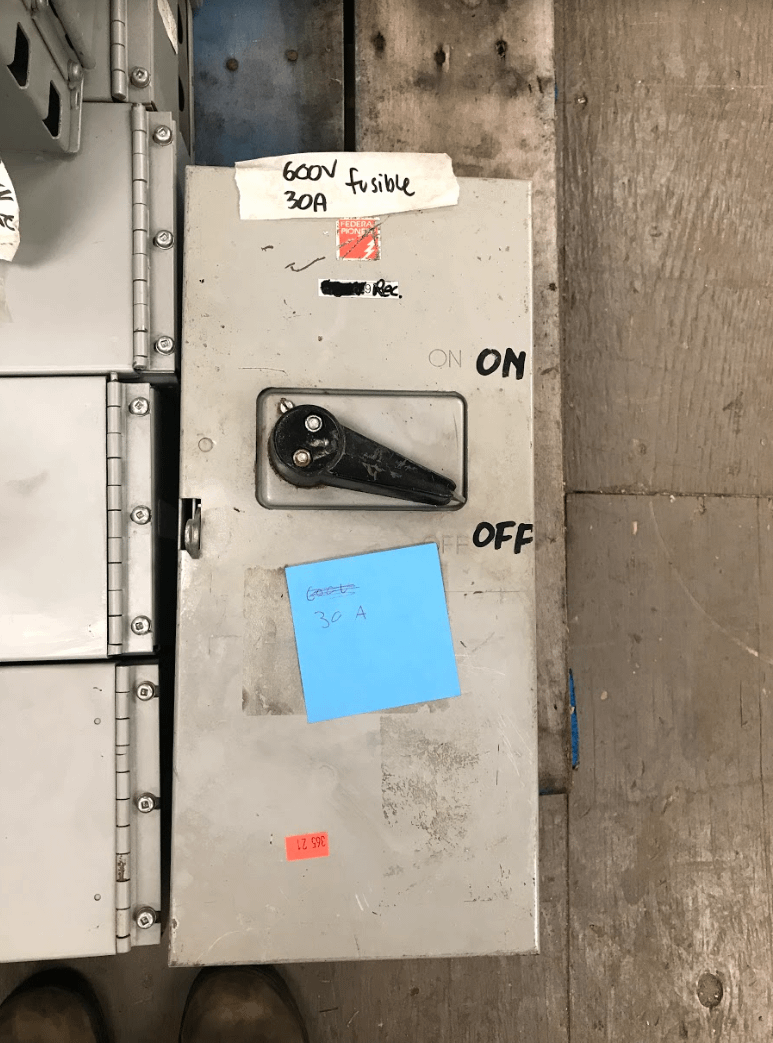 Assorted Electrical Lot (25) - ELECTRICAL COMPONENTS