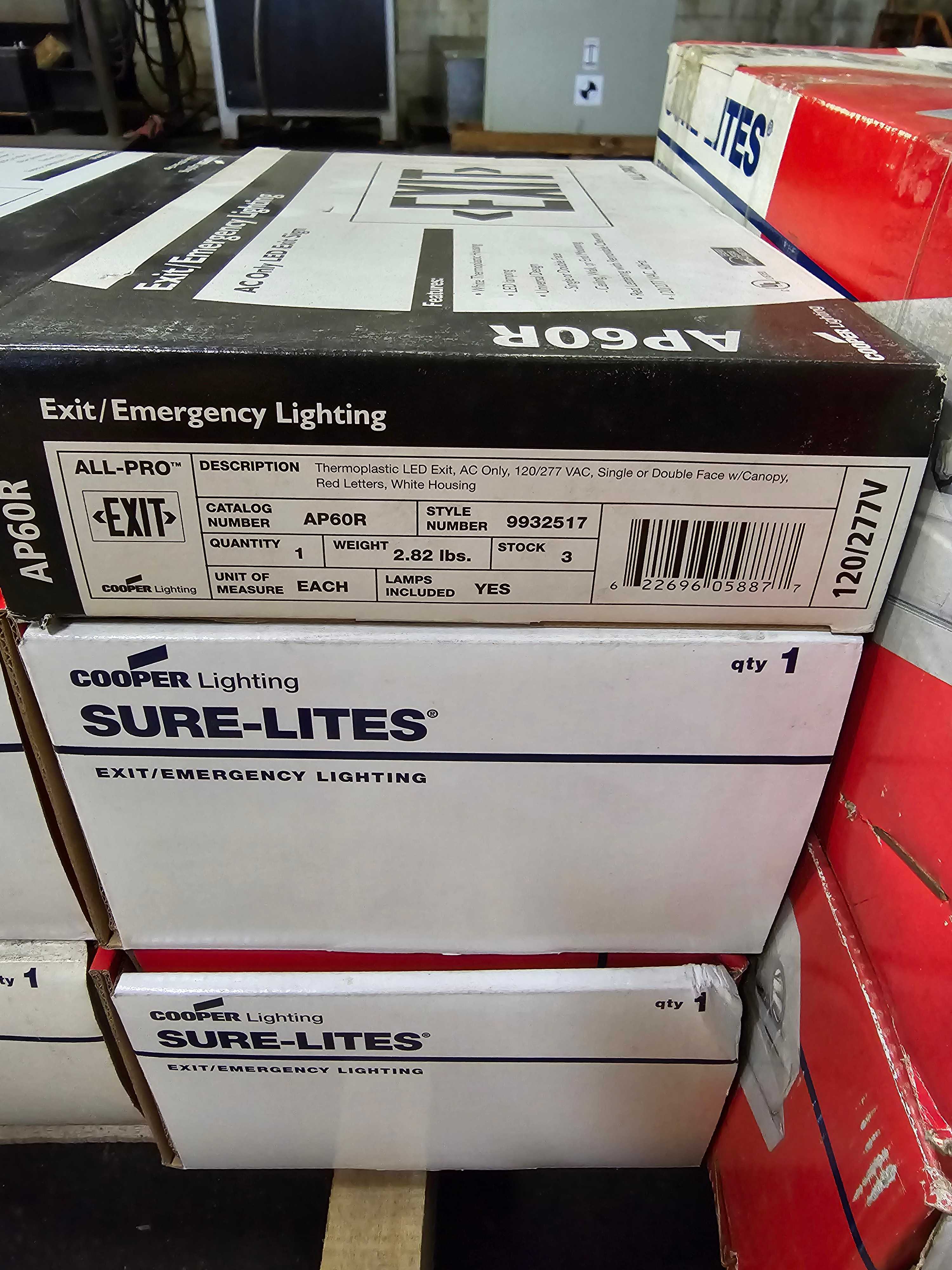 LOT OF COOPER EMERGENCY LIGHTS & EXIT SIGNS - LIGHTING