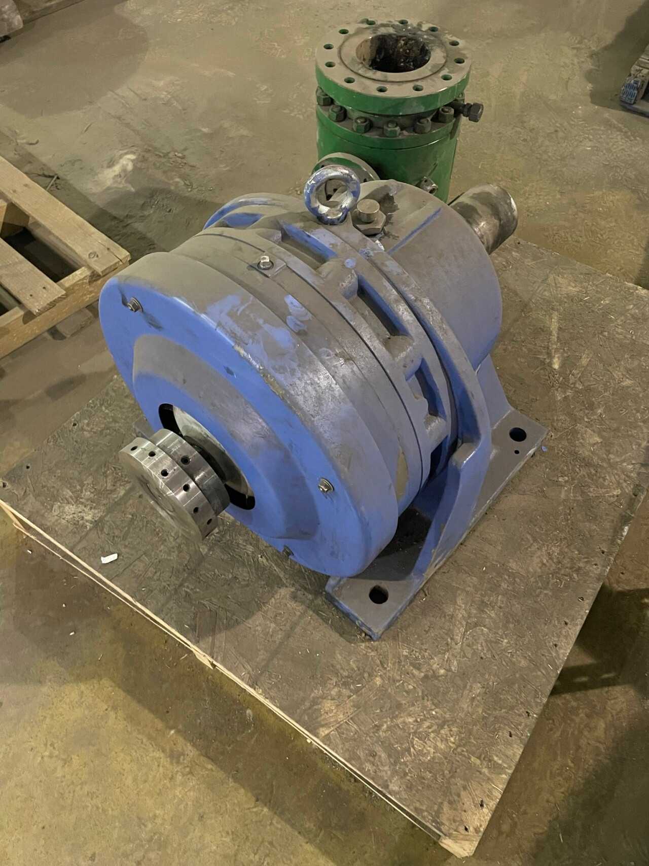 Sumitomo Drive Technologies CHHS-6225Y-11 Gear Reducer (UNUSED) - GEAR REDUCERS