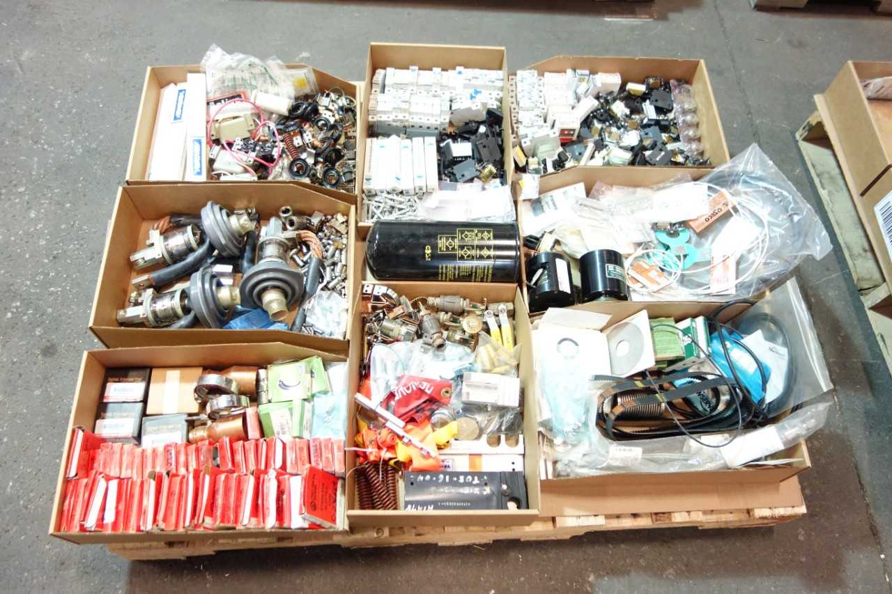 4 PALLETS OF ASSORTED MISCELLANEOUS INDUSTRIAL SURPLUS - ELECTRICAL COMPONENTS