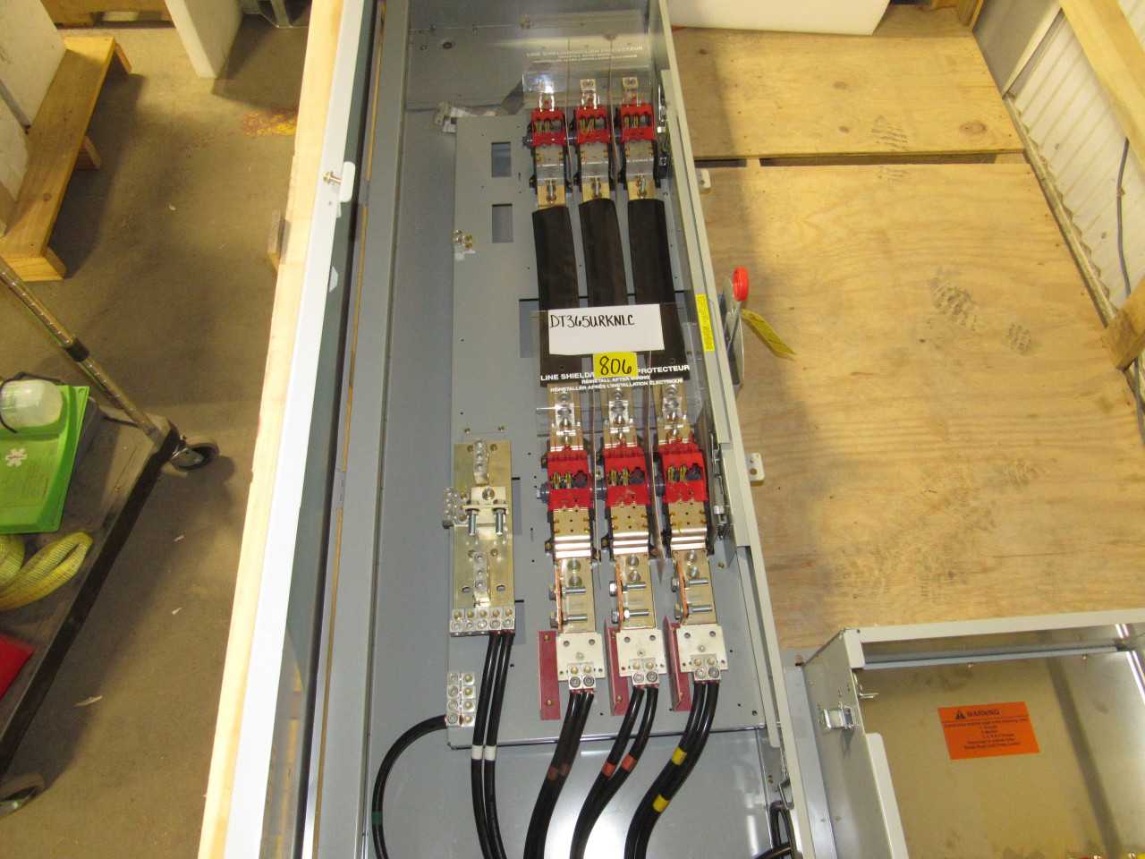 Eaton Safety Switch. - ELECTRICAL COMPONENTS