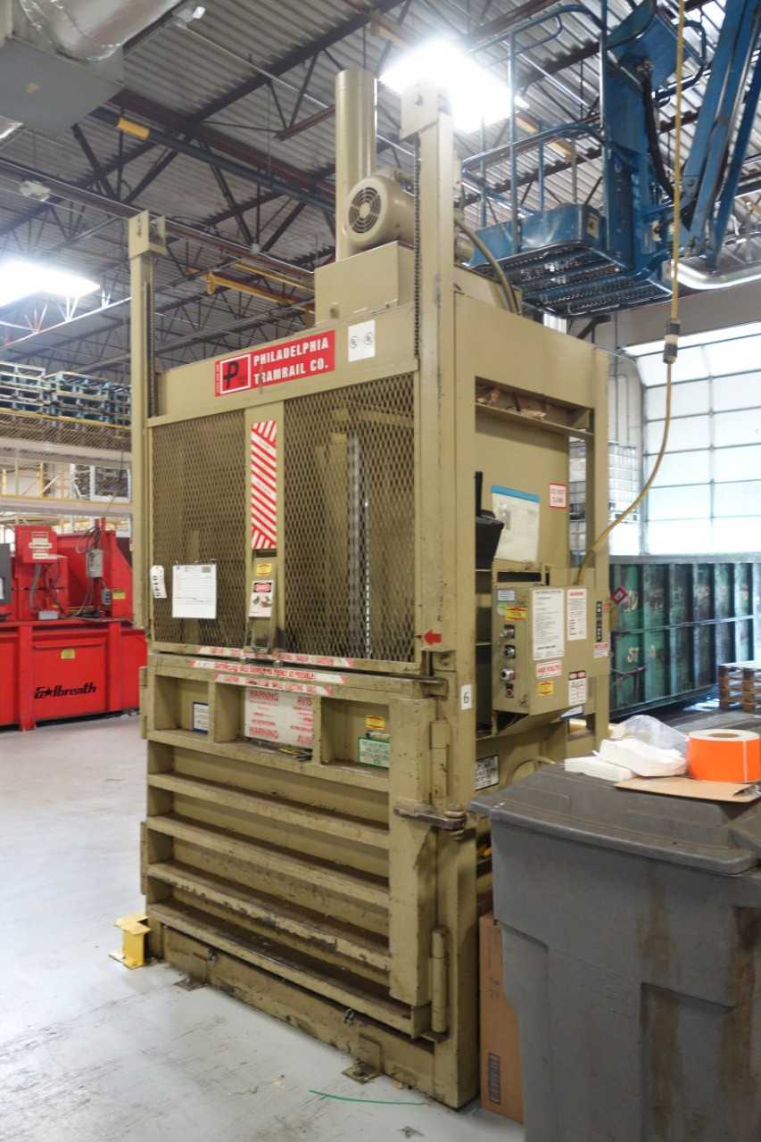 2000 Philadelphia Tramrail 3400HD Vertical baler - BALERS