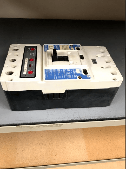 Westinghouse Breaker - CIRCUIT BREAKERS