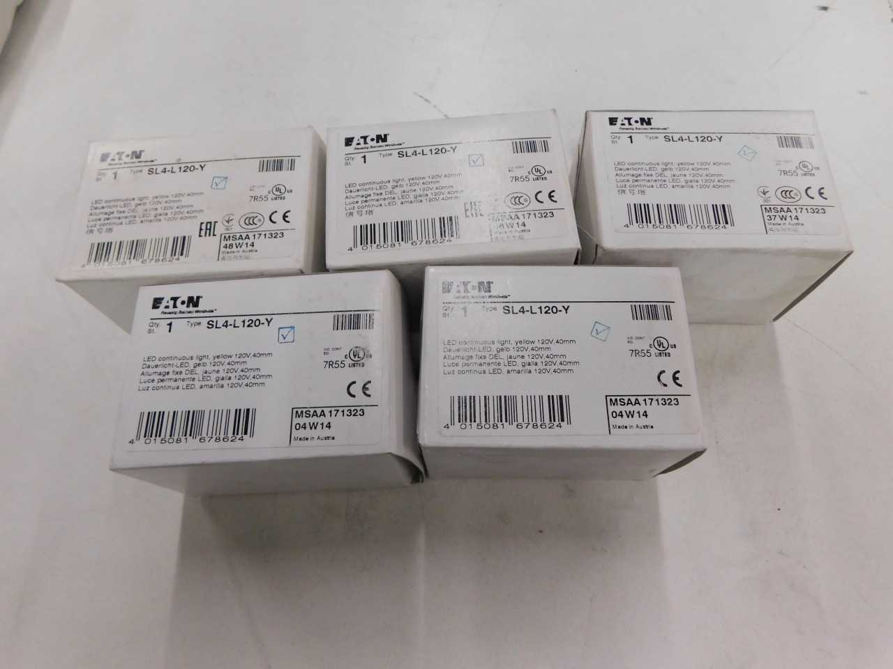 Lot of Quantity 5x SL4-L120-Y Lights - LIGHTING
