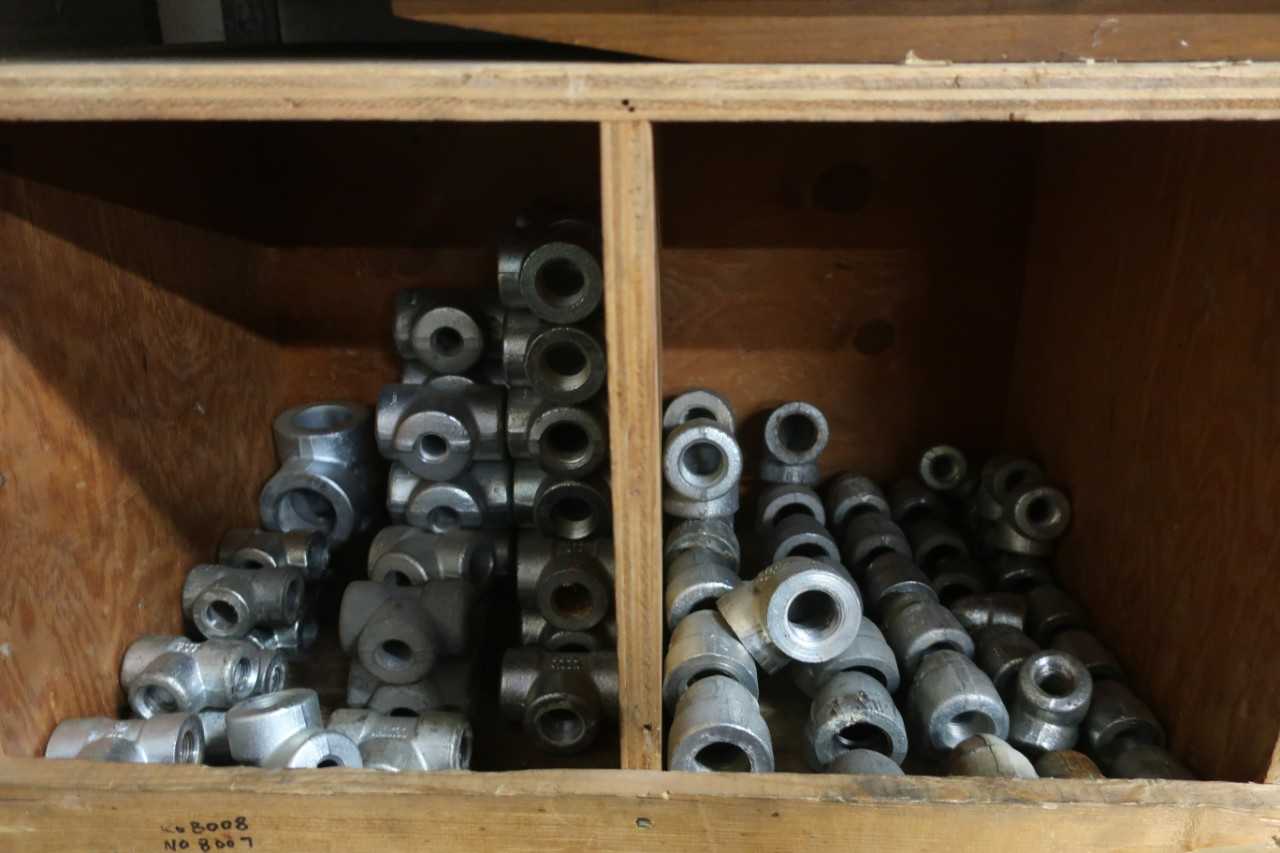 LOT OF ASSORTED FITTINGS - PROCESS EQUIPMENT