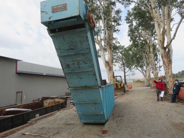 Henry Filters Chip Conveyor - MISCELLANEOUS