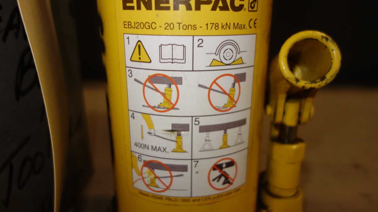 ENERPAC EBJ20GC 20 TON BOTTLE JACK - MANUAL PALLET JACKS