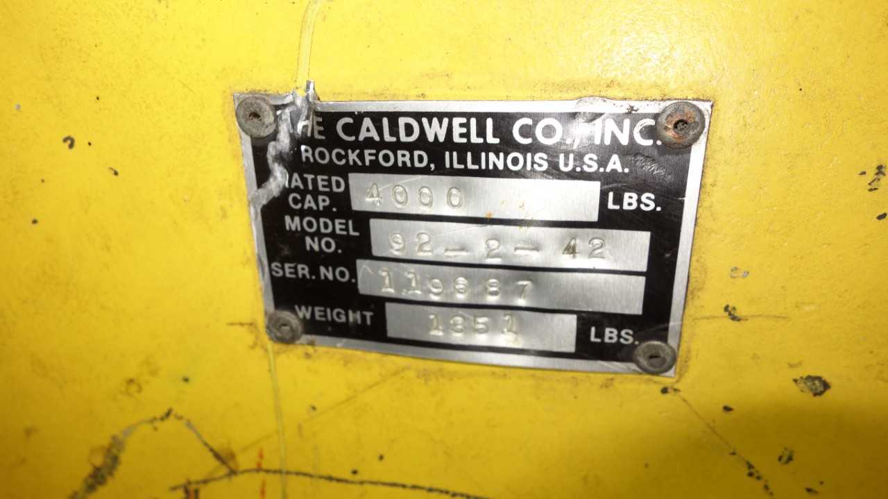 CALDWELL 92-2-42 4000LB 2 TON HAND WHEEL ADJUSTABLE FORKS PALLET LIFTER - LIFTING EQUIPMENT