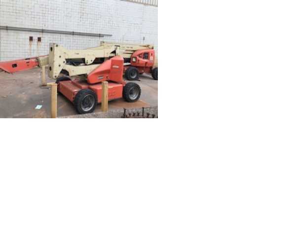 JLG E400AJP Articulating Boom Lift - BOOM LIFTS