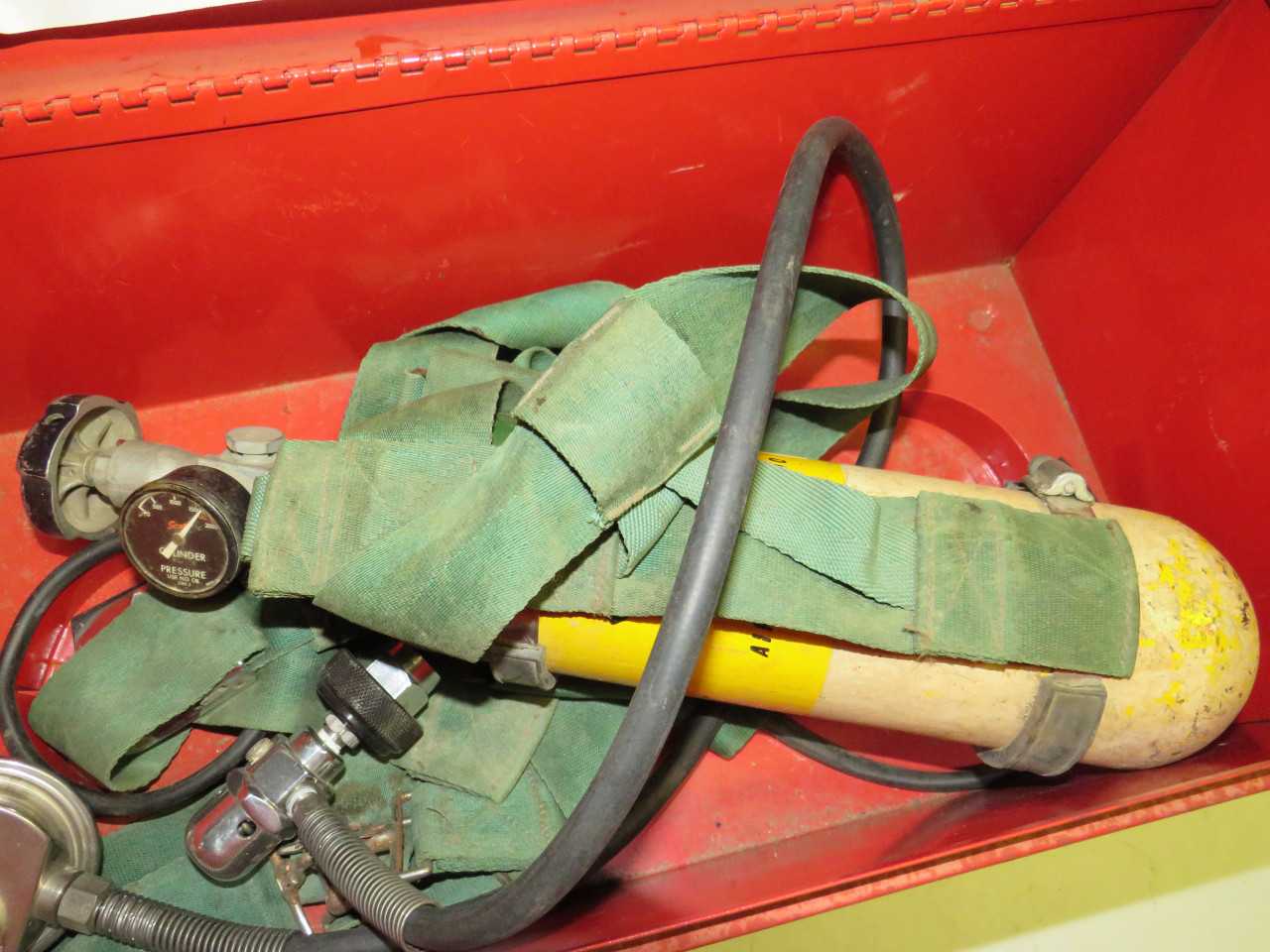 SCOTT OXYGEN RESPIRATION KIT - SAFETY EQUIPMENT