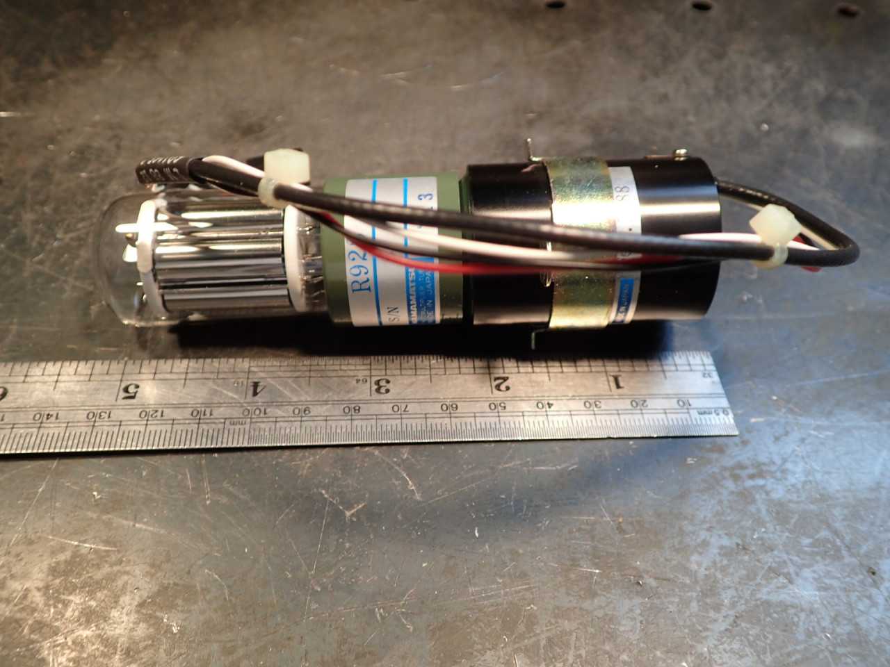 Hamamatsu R928 Photomultiplier Tube with 11-Pin Socket Base - MACHINING ACCESSORIES & TOOLING