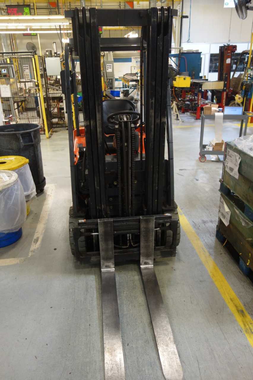 2012 Toyota 7FBEU20 Electric forklift, 3750LB capacity (DELAYED REMOVAL) - FORKLIFTS