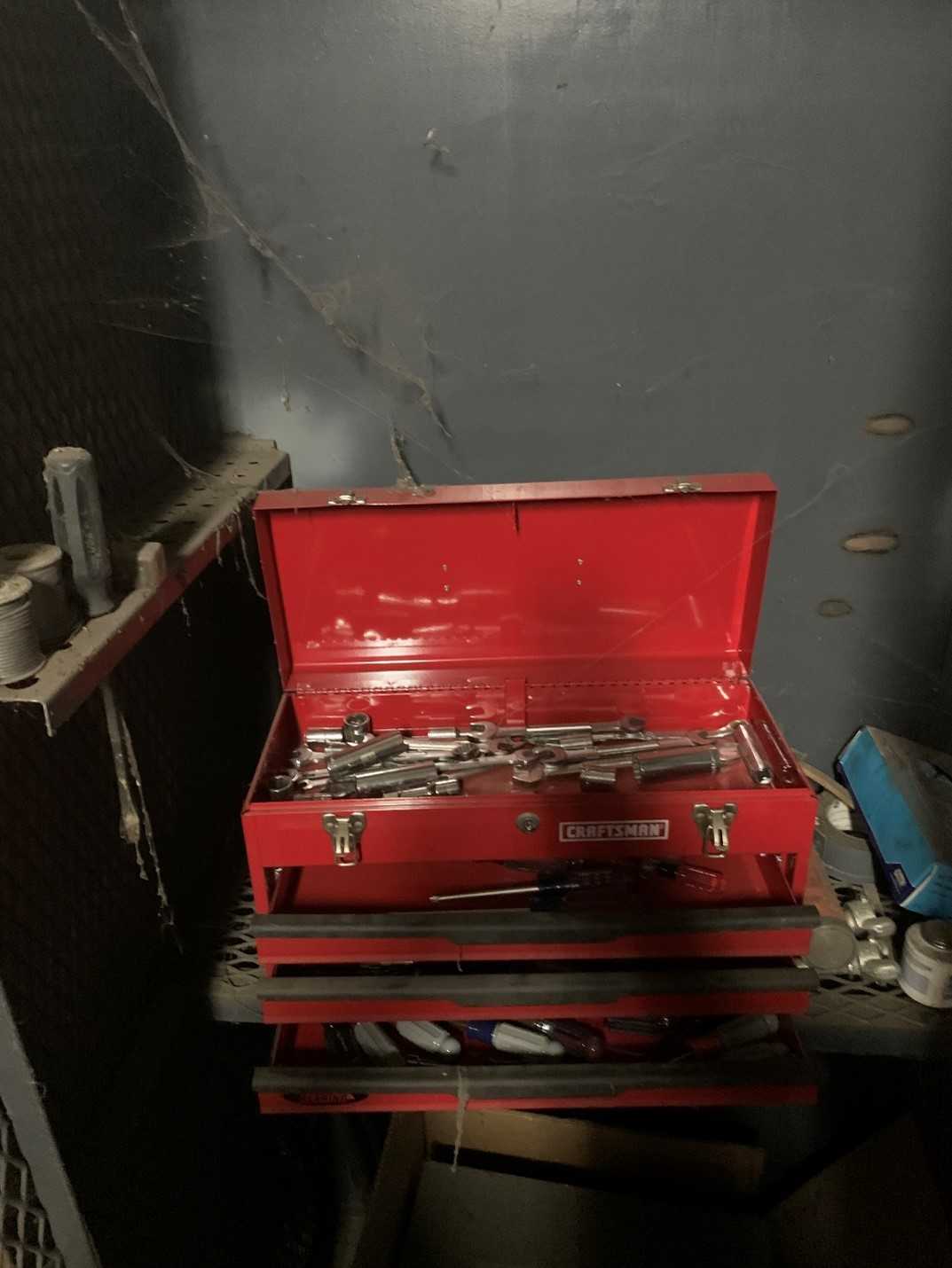 Lot of Miscellaneous Hand Tools - ELECTRIC POWER TOOLS Lot of Miscellaneous Hand Tools - ELECTRIC POWER TOOLS
