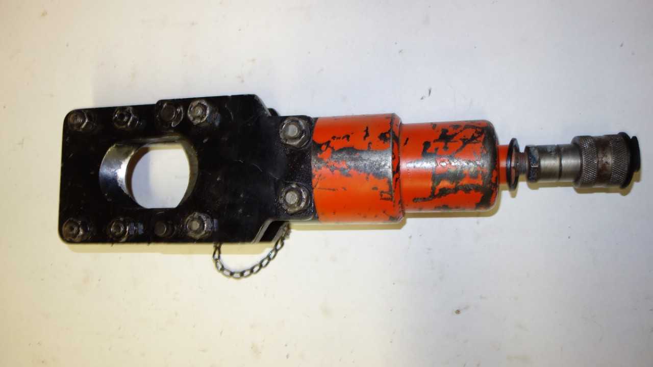 LOT OF 3 HYDRAULIC CABLE CUTTERS - ELECTRIC POWER TOOLS