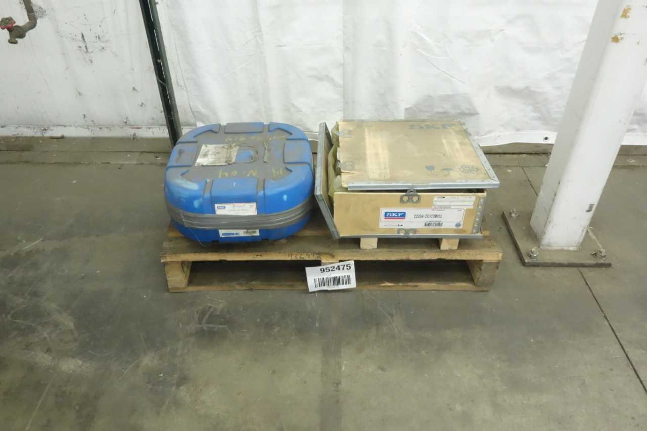 LOT OF 2 SKF ROLLER BEARINGS - BEARINGS