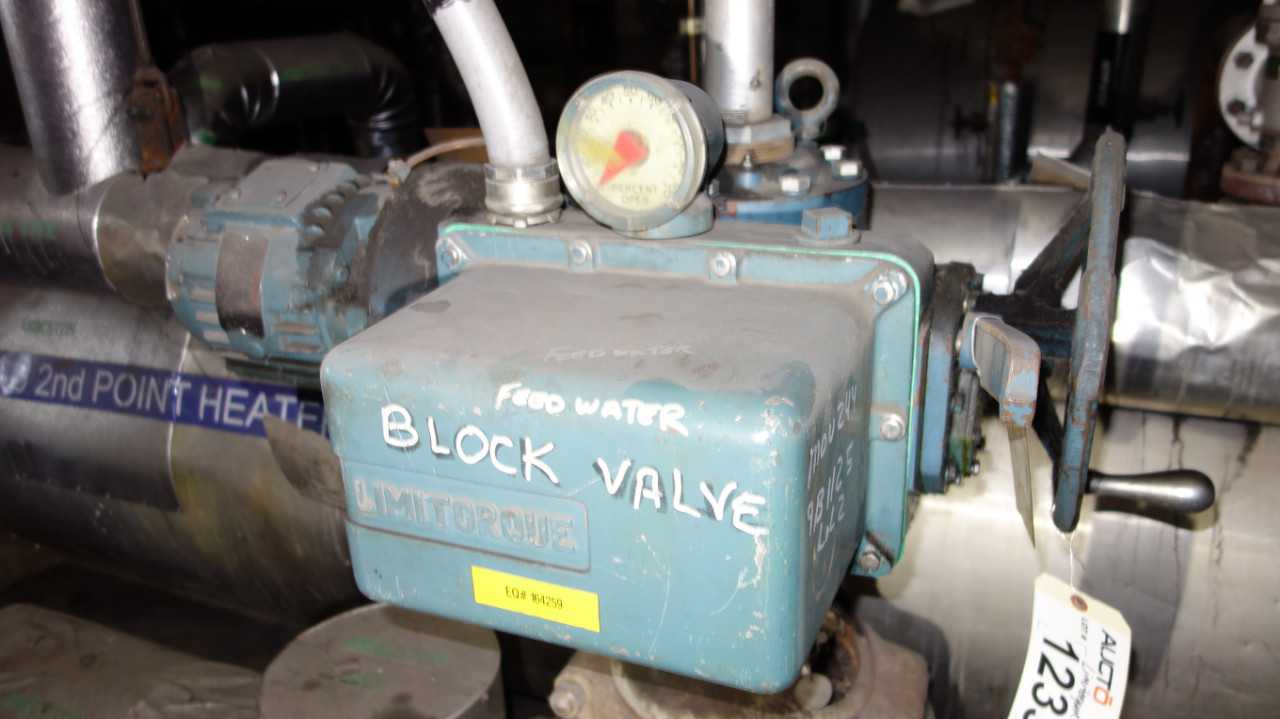 LOT OF 6 LIMITORQUE VALVE OPERATORS (VALVES EXCLUDED) - VALVES