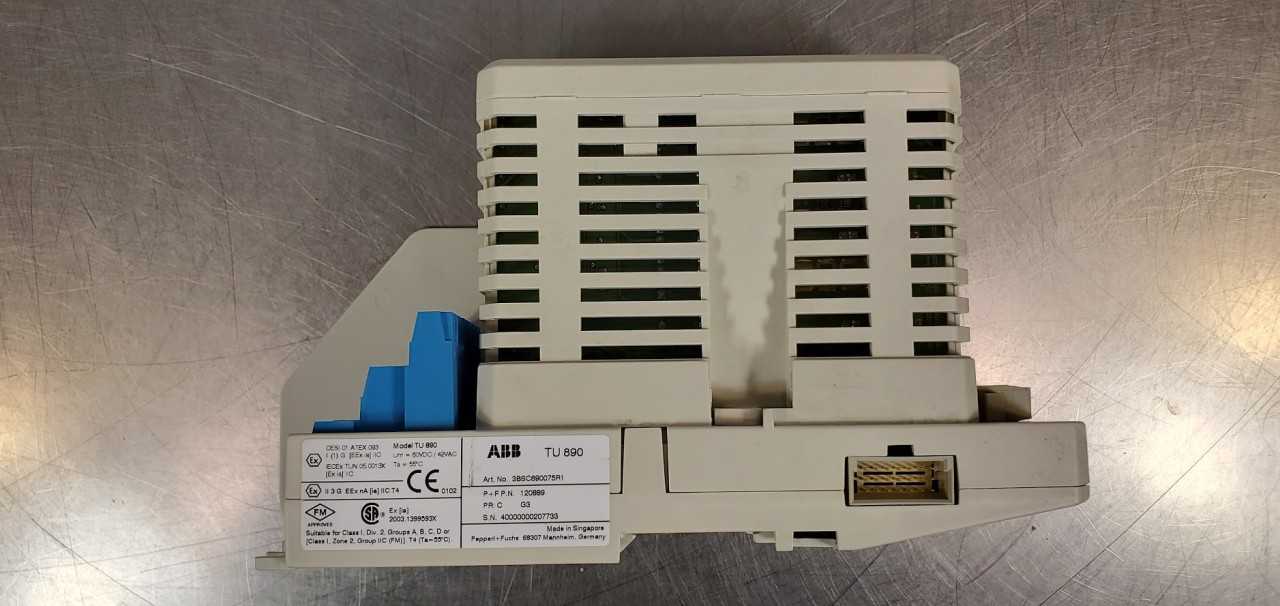 Lot of 10 ABB DO890 Output Module w/TU890 Termination Module "Like New - Pulled from New Machinery and Bench Tested" - AUTOMATION & CONTROLS