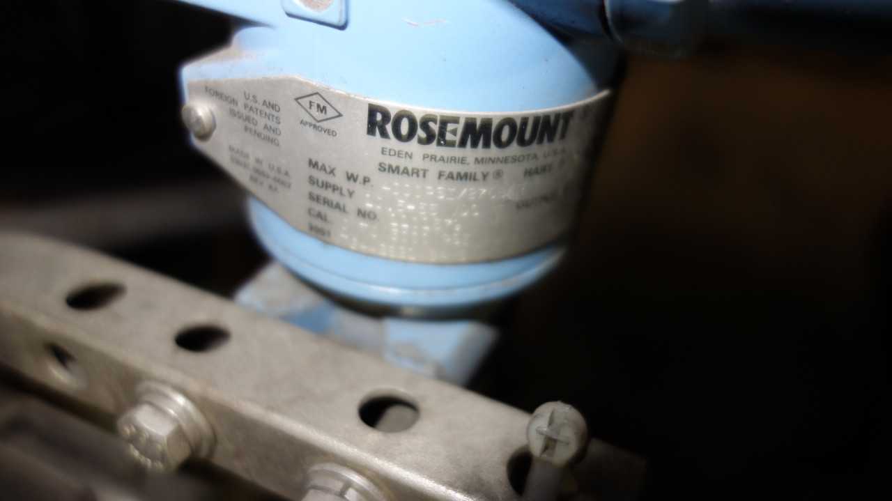 LOT OF 4 ROSEMOUNT 3051 PRESSURE TRANSMITTERS - MISCELLANEOUS
