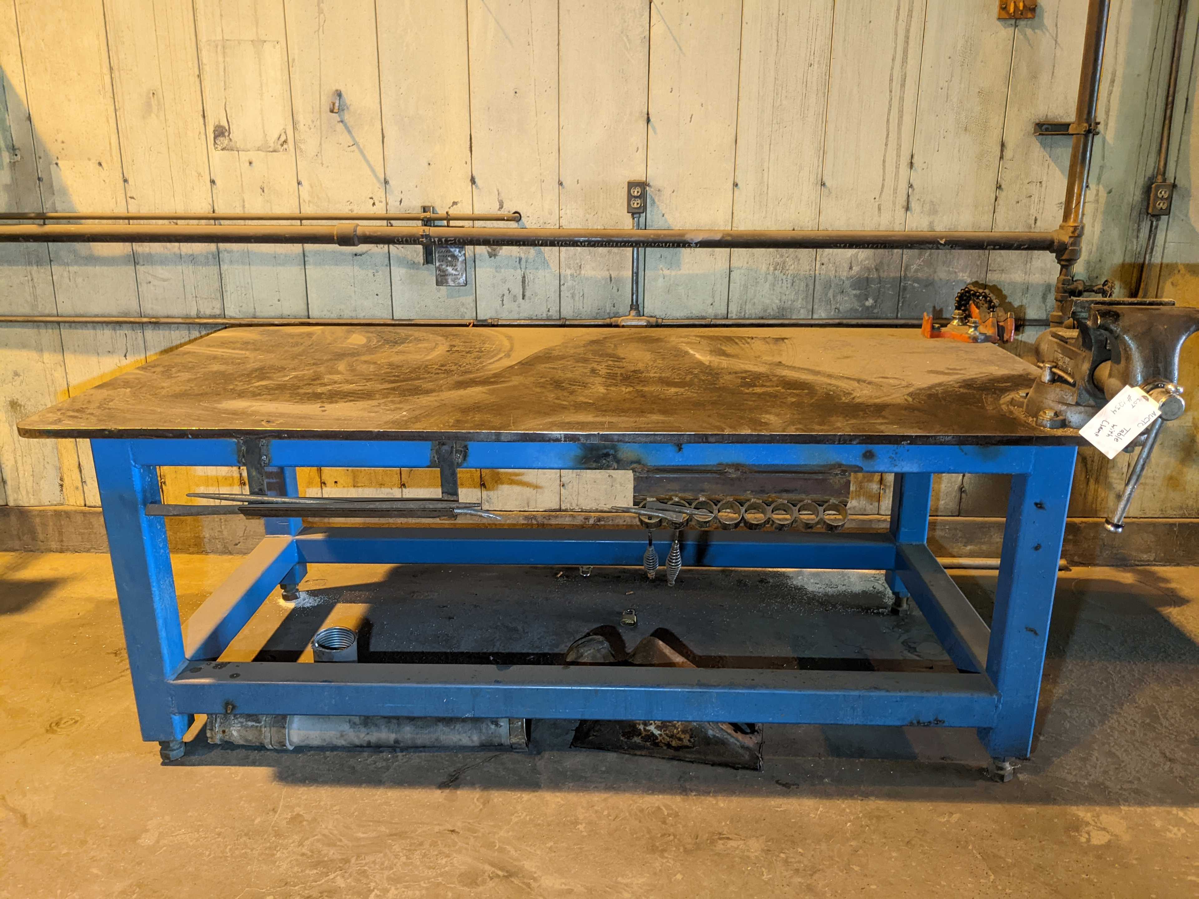 WORK TABLE - MATERIAL HANDLING WORK TABLE - MATERIAL HANDLING