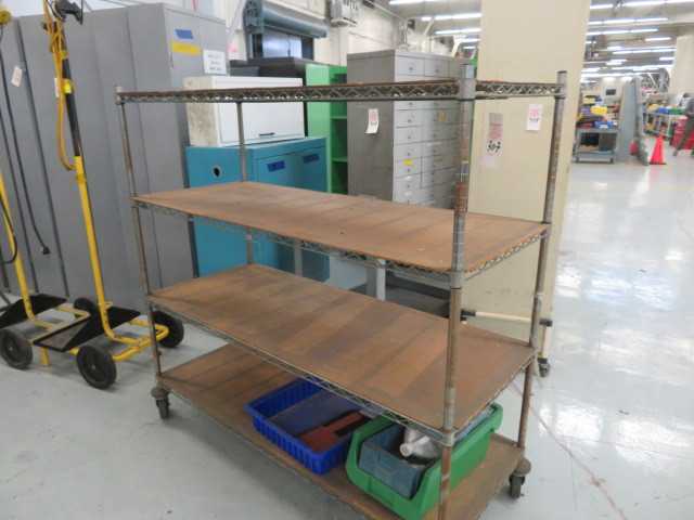 Metal Rack on wheels - MISCELLANEOUS